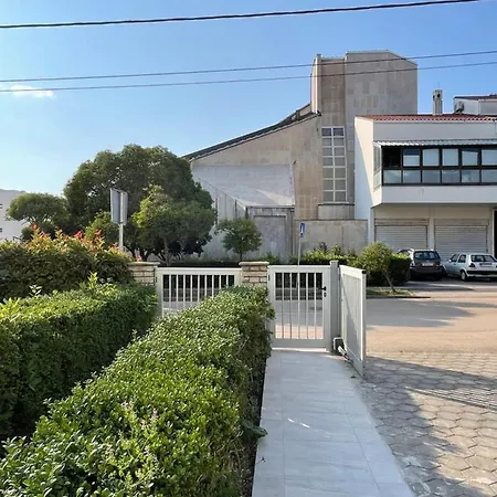 La Storia - House With Free Private Parking *