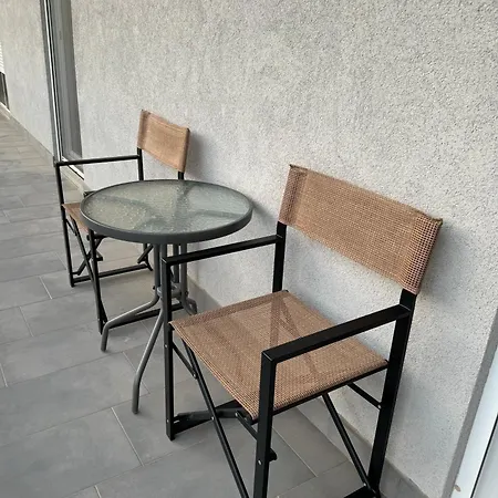 La Storia - House With Free Private Parking