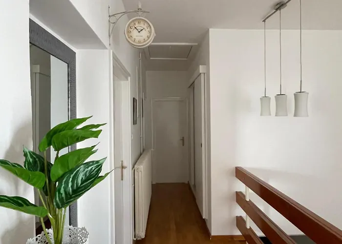 Appartamento La Storia - House Zara